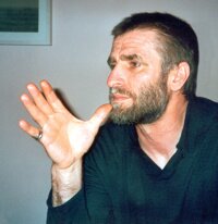 Апти Бисултанов